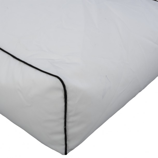 ΠΟΥΦ FB95772.01 ΜΕ TEXTILINE ΛΕΥΚΟ ΚΑΙ ΜΑΥΡΟ ΡΕΛΙ 88x128x40-60Υ εκ. Β ΔΙΑΛΟΓΗΣ 6